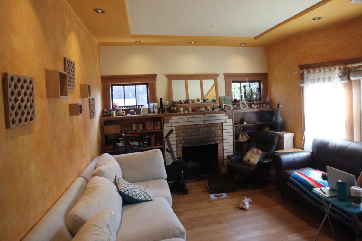 1925 McGee Avenue, Berkeley Living Room Before