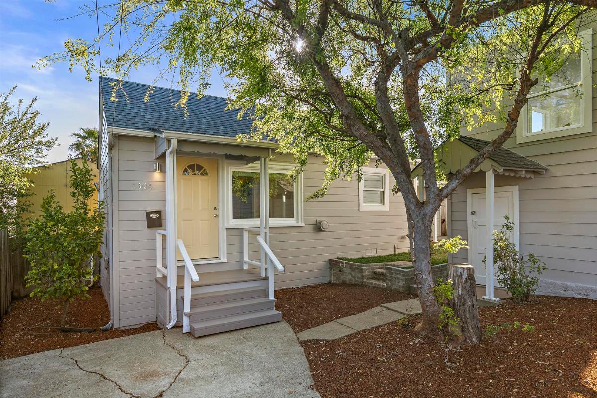 1327 Mariposa Street, Richmond Exterior