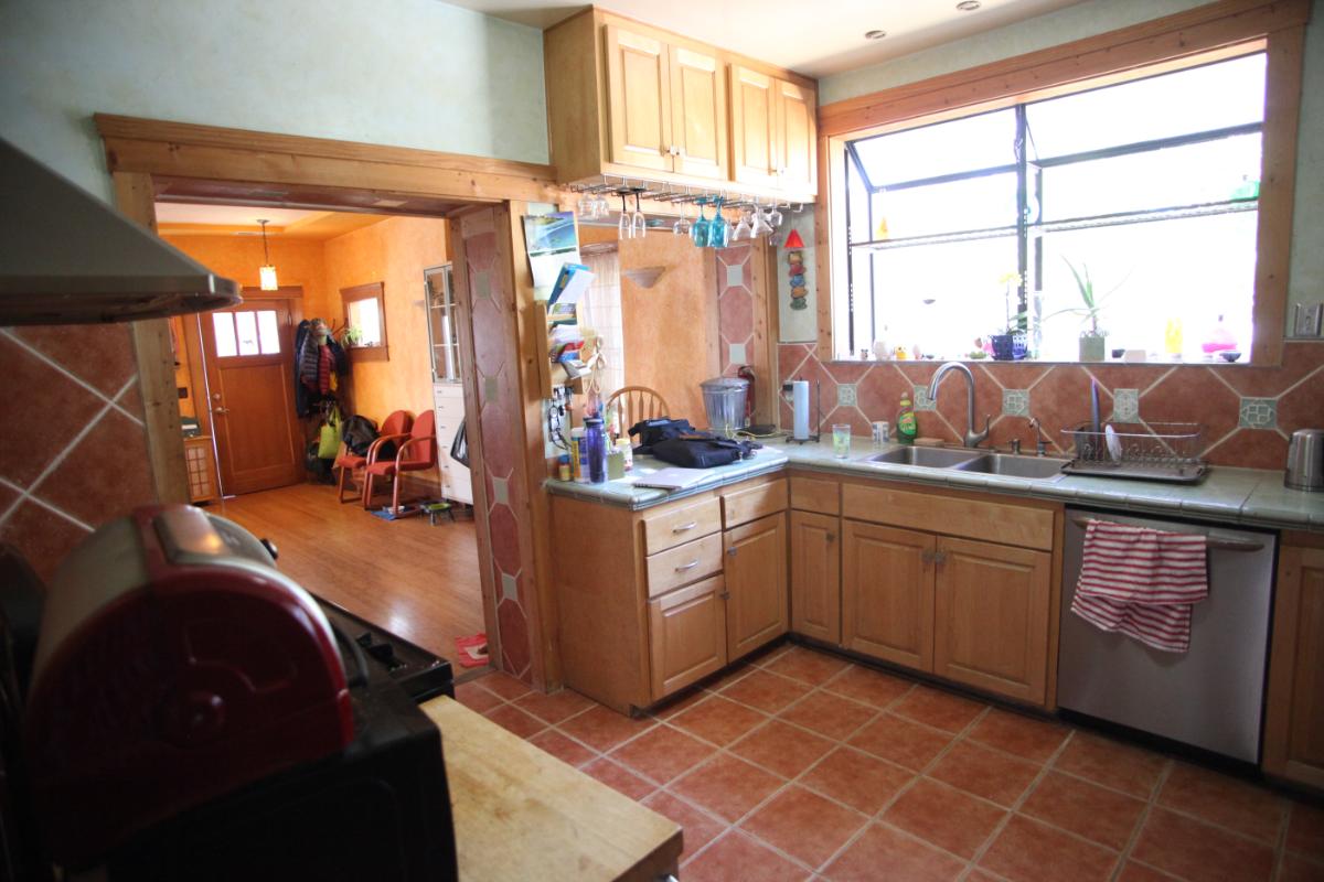 1925 McGee Avenue, Berkeley Kitchen Before