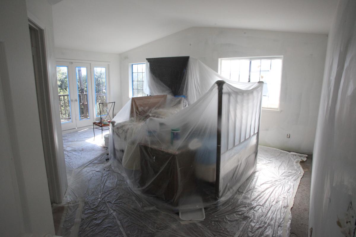 4300 Whittle Ave. Oakland Bedroom Before