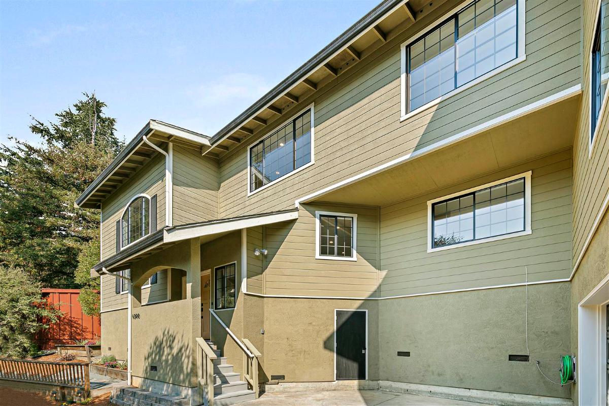 4300 Whittle Ave. Oakland