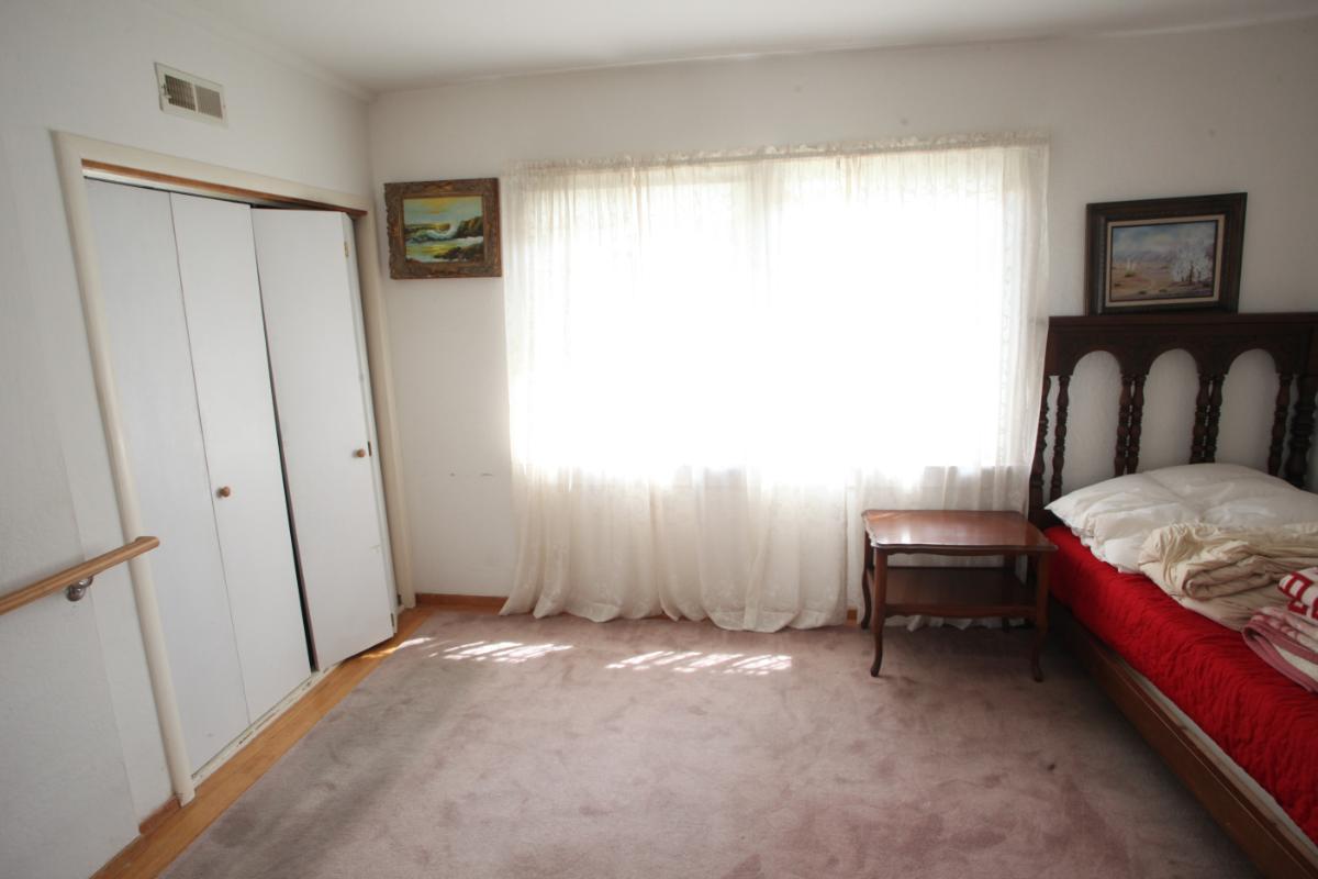 909 Elm Street, El Cerrito Living Bedroom Before