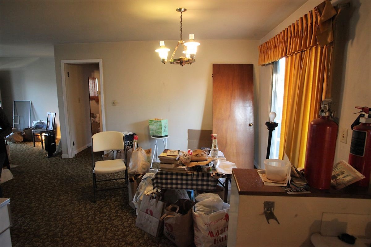 5930 Fresno Ave Richmond Dining Room Before